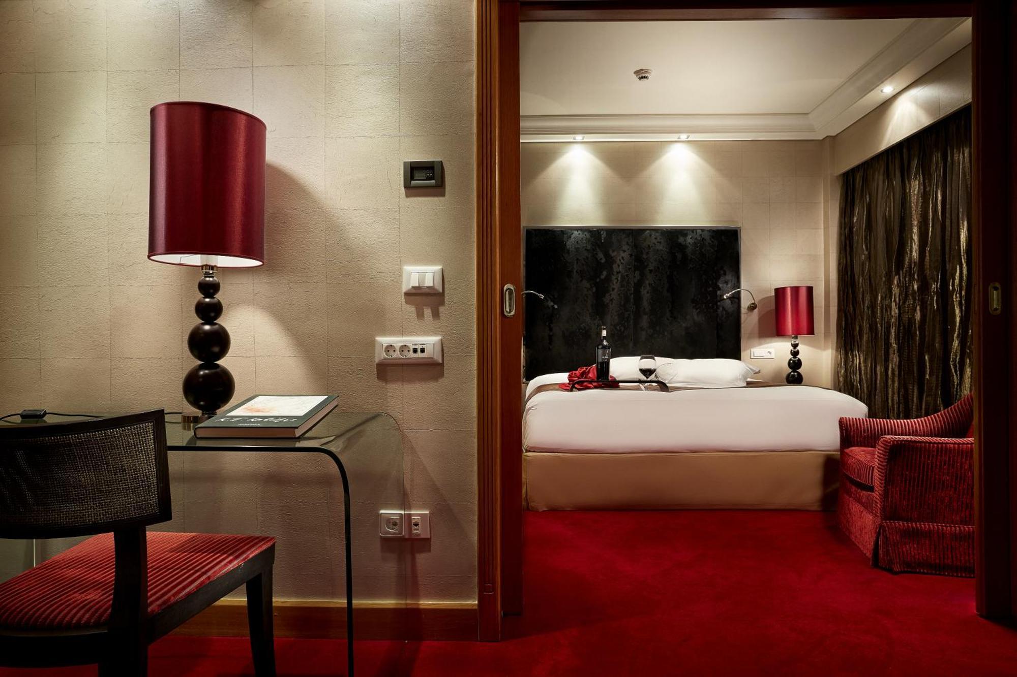 Executive park-suite